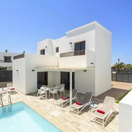 Matira By فيلة بلايا بلانكا